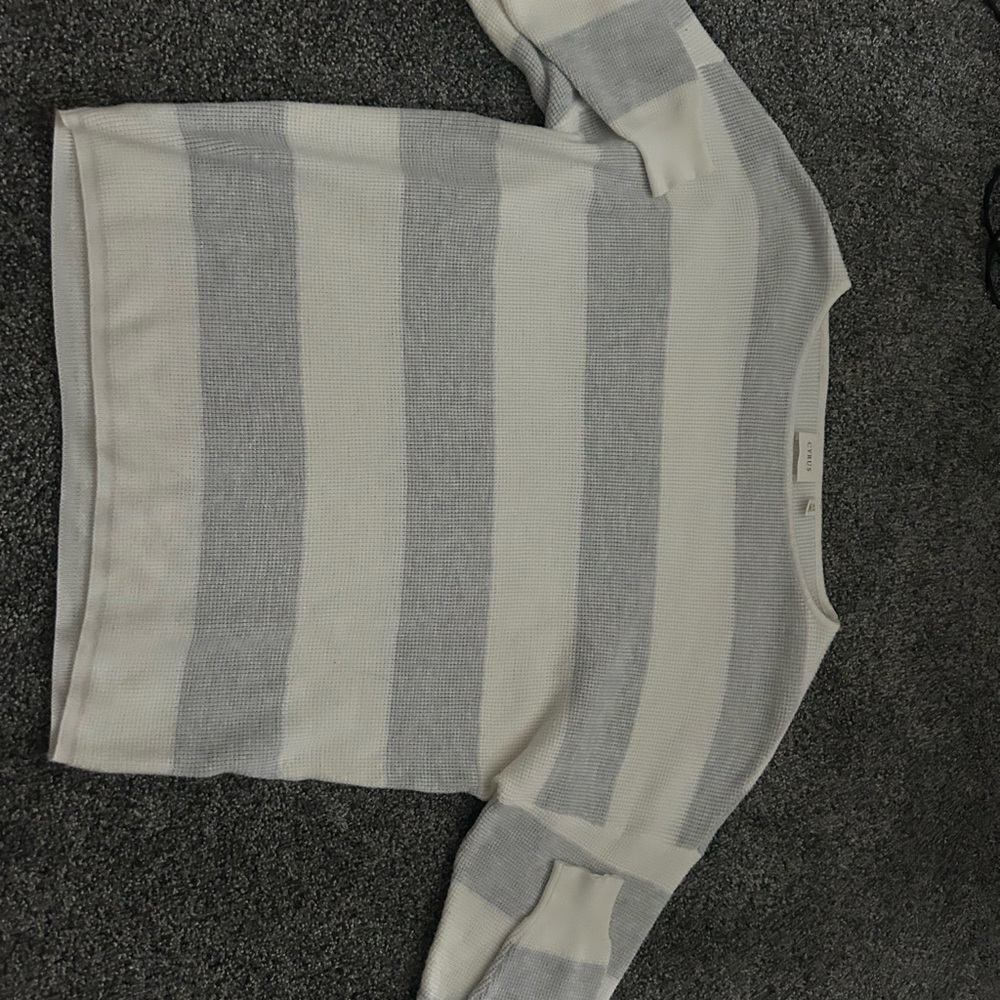 Cyrus Gray and White Knit Top